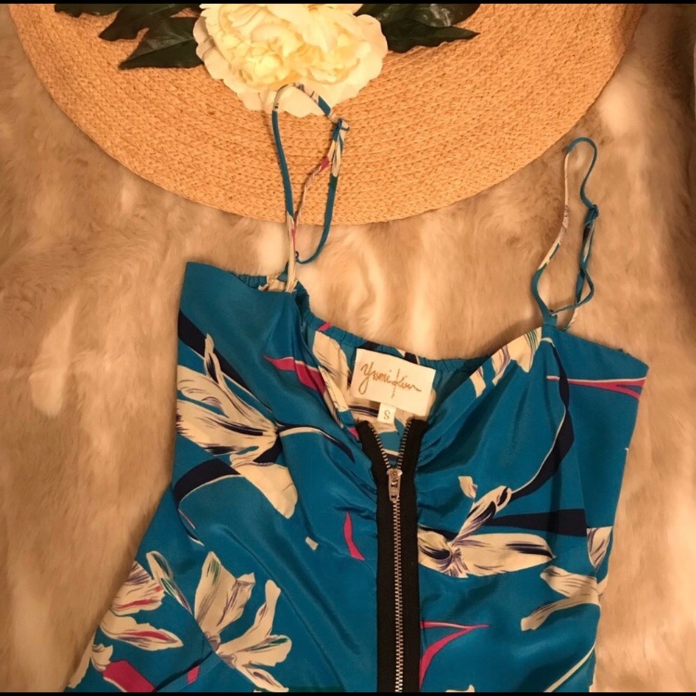 Yumi Kim blue floral romper size small